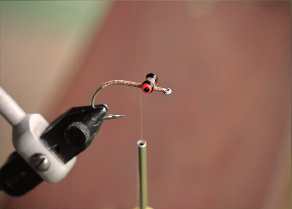 fly tying in tail fly fishing magazine - the voice of saltwater fly fishing - fly tying for saltwater flies